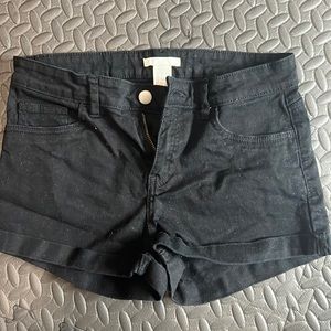 H&M black shorts